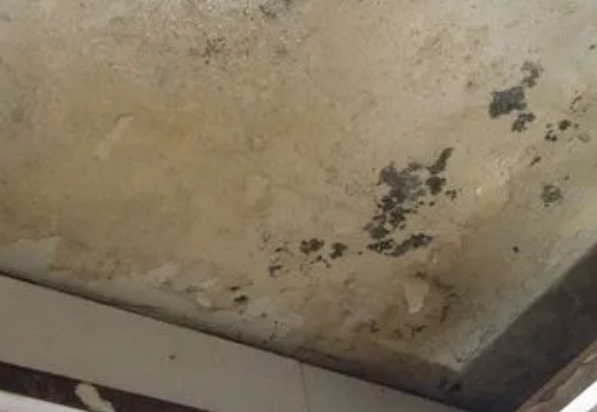东营阳台漏水维修公司分享下东营卫生间渗水维修需要注意哪些问题。